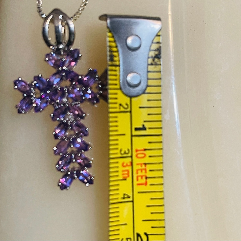 ✝️Beautiful Oval Cut Amethyst 925 Sterling Silver Magnetic Clasp Cross Necklace! - Picture 4 of 15